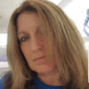 Meet your Posher, Steph